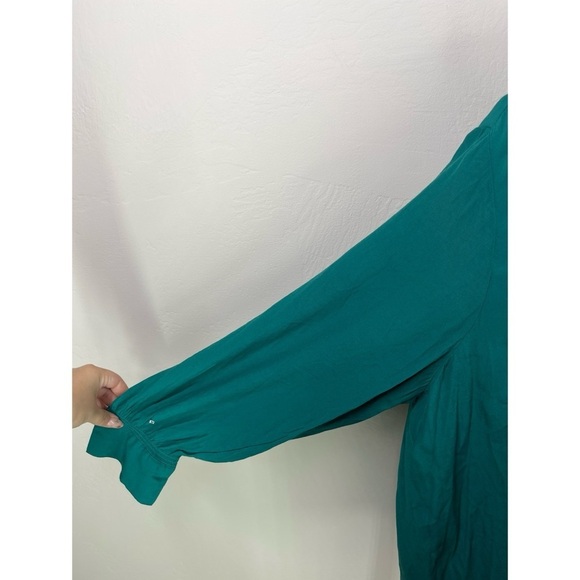 Terra&Sky Plus Pleated Long Sleeve Top - Picture 4 of 10